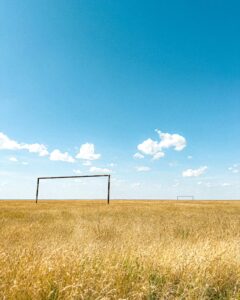 goal post, gaslight